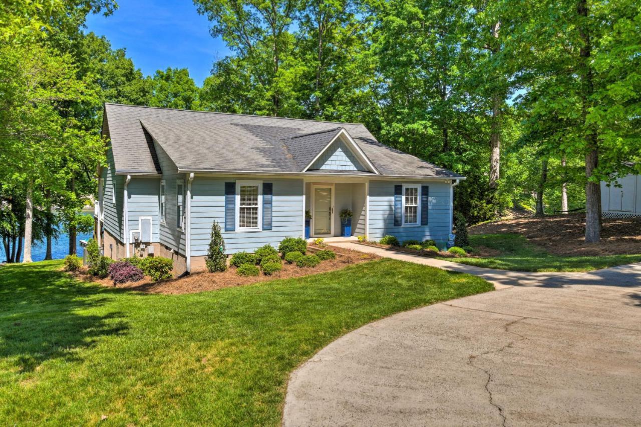 מורסוויל Lake Norman Retreat With Dock About 1 Mi To Marina! מראה חיצוני תמונה